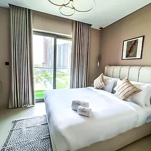 By Latinem Luxury 2br Holiday Cv B609 Near Burj Khalifa شقة دبي